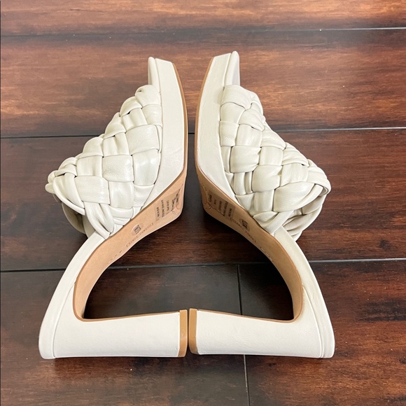 VINCE CAMUTO Women's Elanora Woven Leather Block Heel Mule in New Cream sz 7 New - Picture 8 of 11